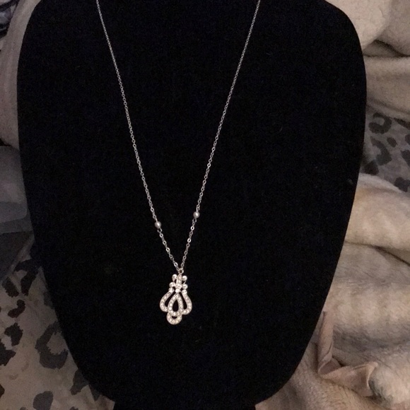 Lc Lauren Conrad silver necklace with design